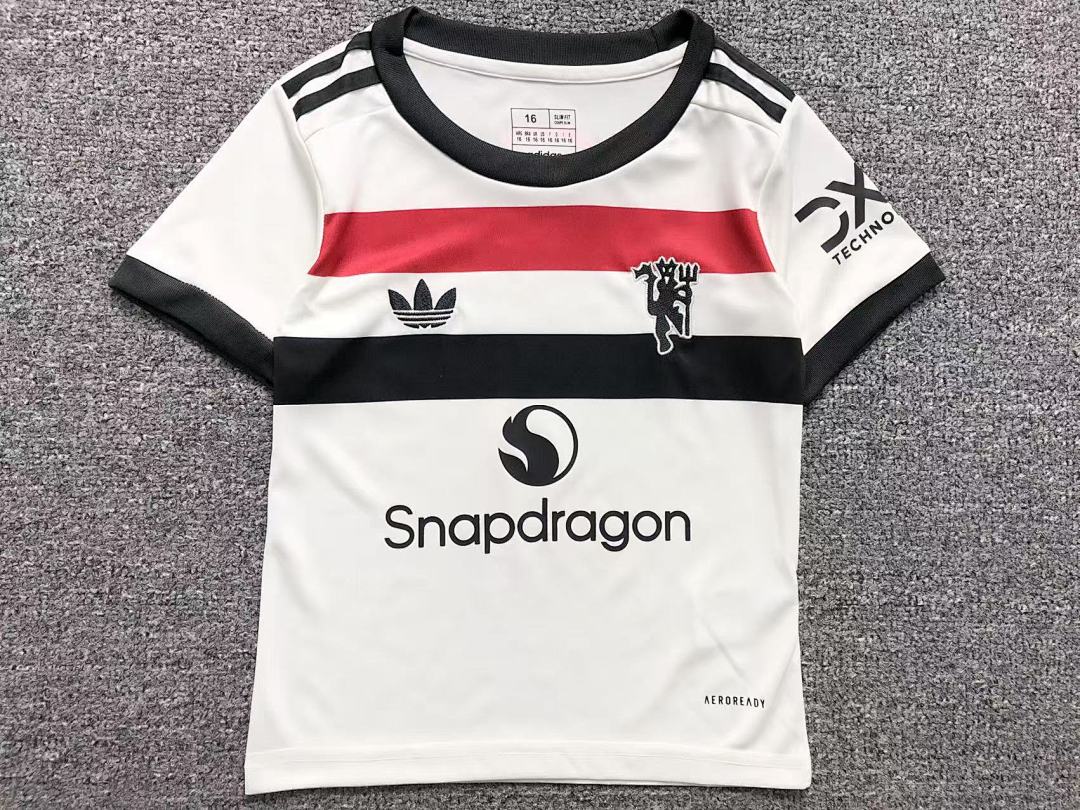 Chanel 68 FOOTBALL CHILD T-SHIRT - Image 6