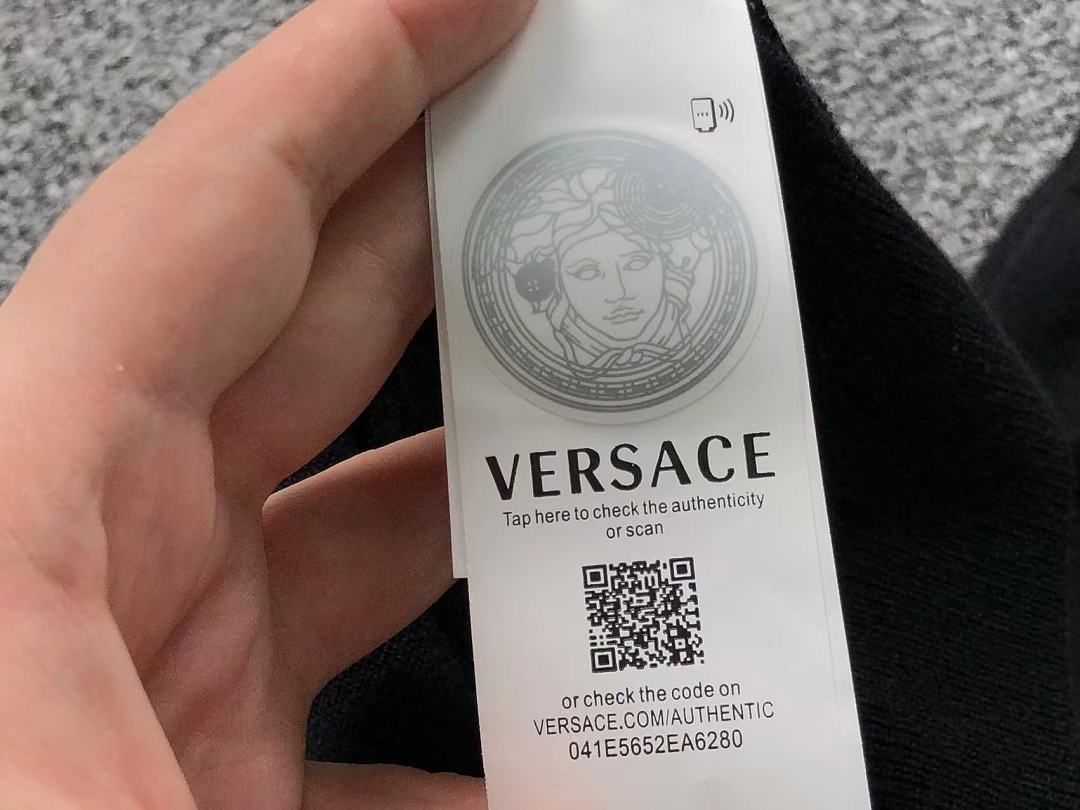 Versace 258 V⭐⭐SA⭐E SWEATER 3209041021 (Im 170Cm 60Kg I Wear Size M In The Phot) - Image 13