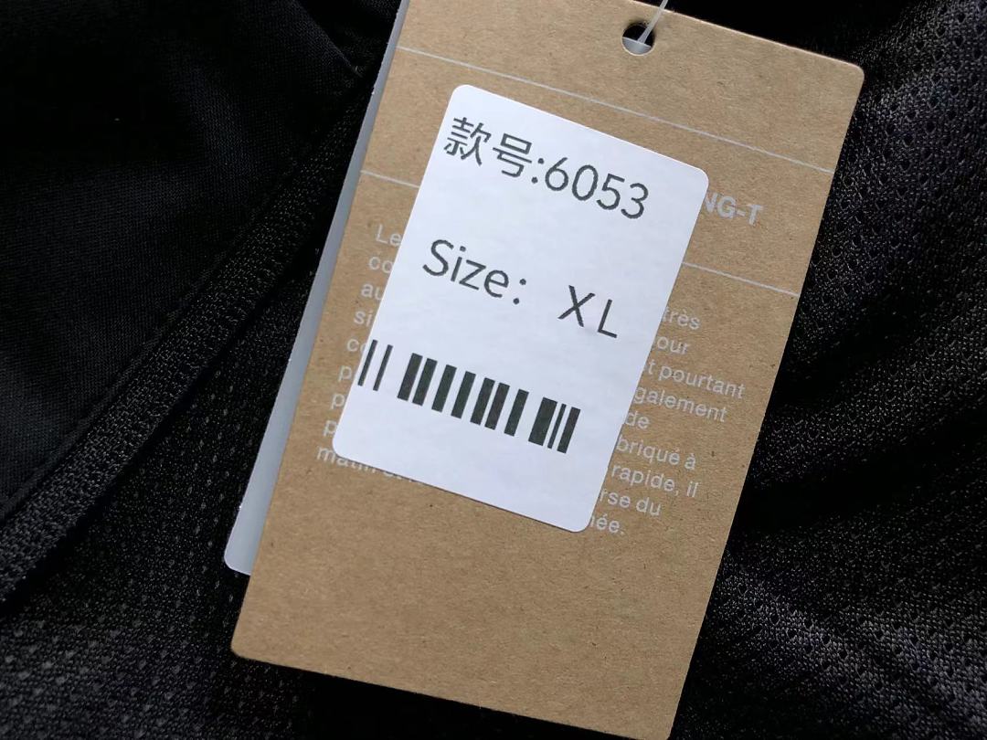 On Running 208 ON JACKET 2207270604 (Im 170Cm 60Kg I Wear Size XL In The Phot) - Image 27