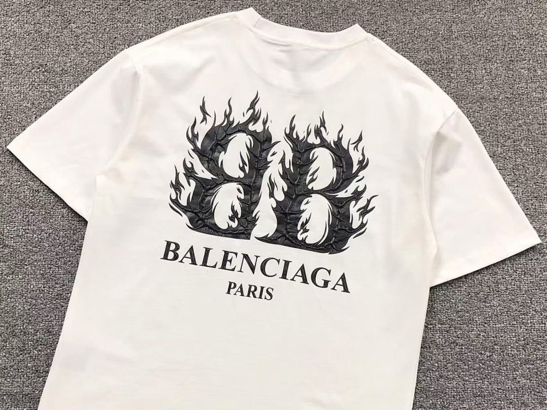 Balenciaga 108 B⭐L⭐⭐⭐IA⭐A T-SHIRT 213031321 (Im 170Cm 55Kg I Wear Size XS In The Phot) - Image 13