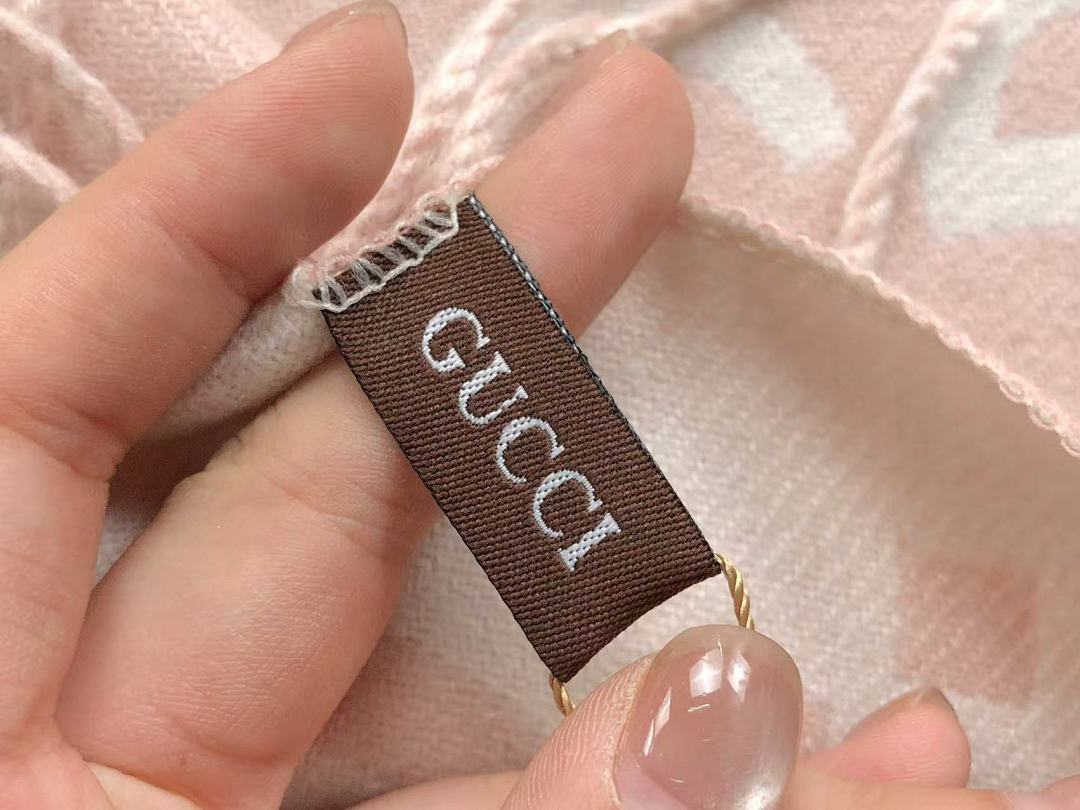 Gucci 98 G⭐C⭐I SCARF 5102805102 (Long 186CM* Wide 65CM*) - Image 9