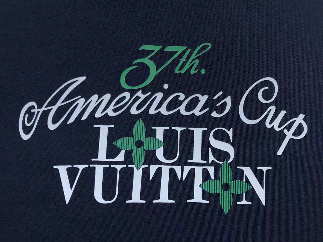 Louis Vuitton 108 L⭐ T-SHIRT 411131721 (Im 170Cm 55Kg I Wear Size M In The Phot) - Image 18