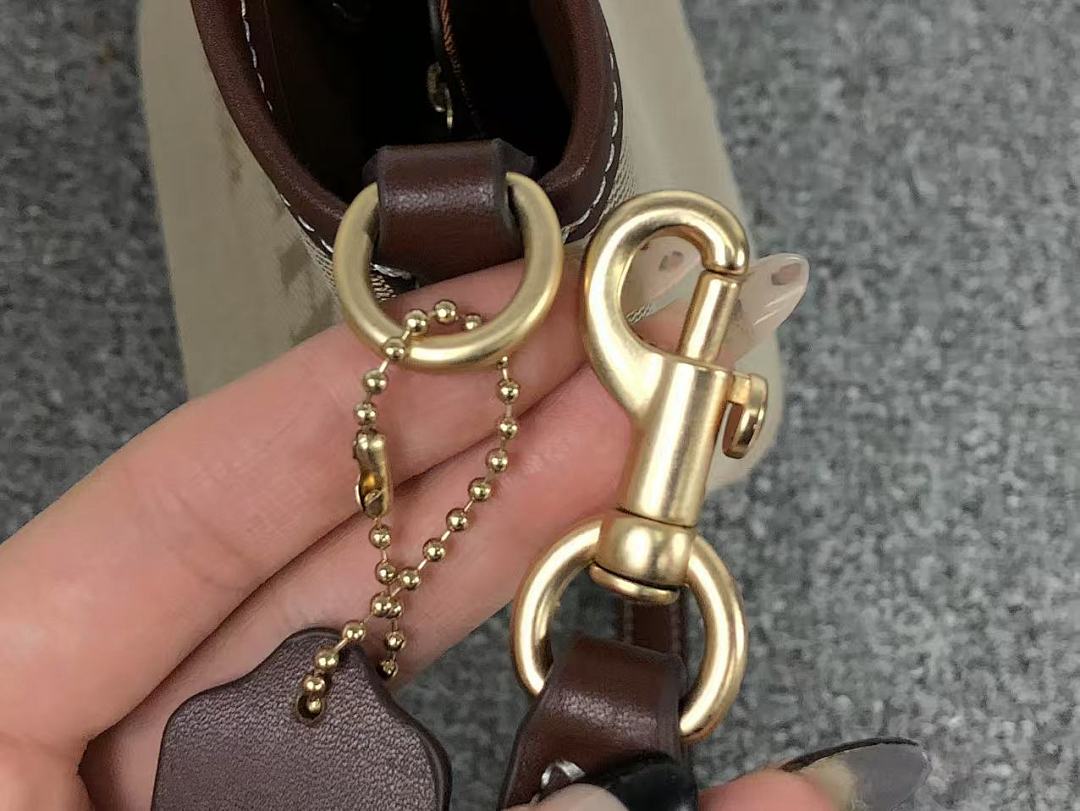 Coach 208 C⭐A⭐H BAG 4105051675 (Long 26CM* Wide 12CM*20CM) - Image 15