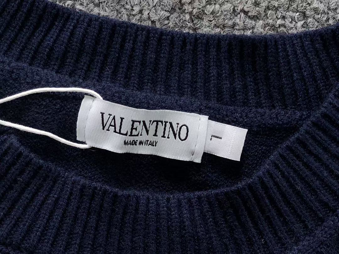 Valentino 135 VALENTINO SWEATER 41082805146 (Im 170Cm 60Kg I Wear Size L In The Phot) - Image 14