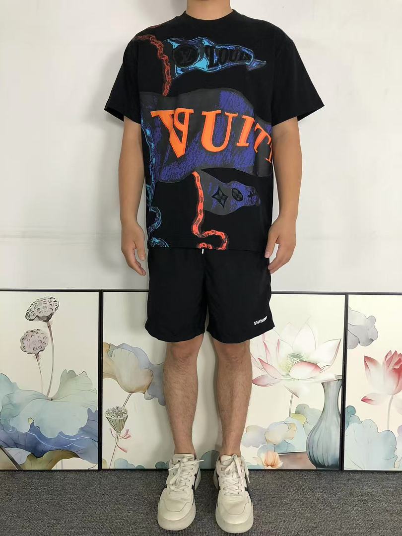 Louis Vuitton 125 L⭐ T-SHIRT 2208032915 (Im 170Cm 60Kg I Wear Size S In The Phot) - Image 3