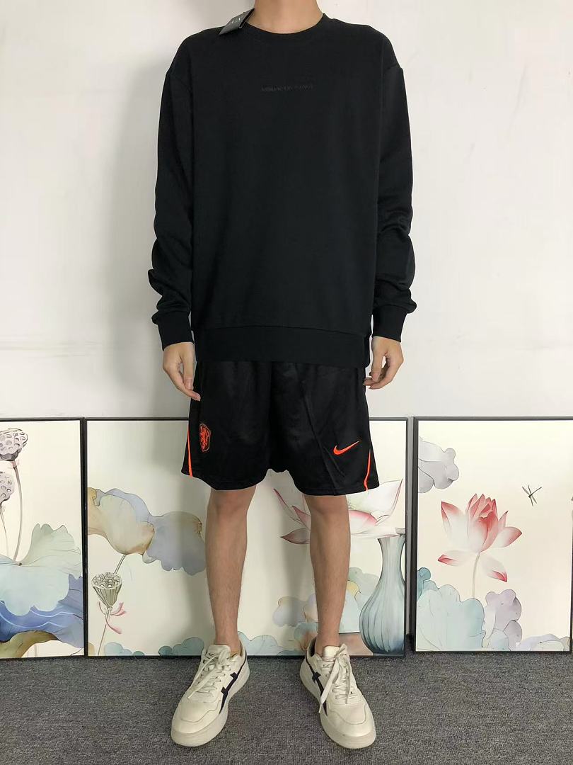 Chanel 158 AR⭐⭐⭐ EXCH⭐⭐⭐ HOODIE 2206211204 (Im 170Cm 60Kg I Wear Size L In The Phot) - Image 3