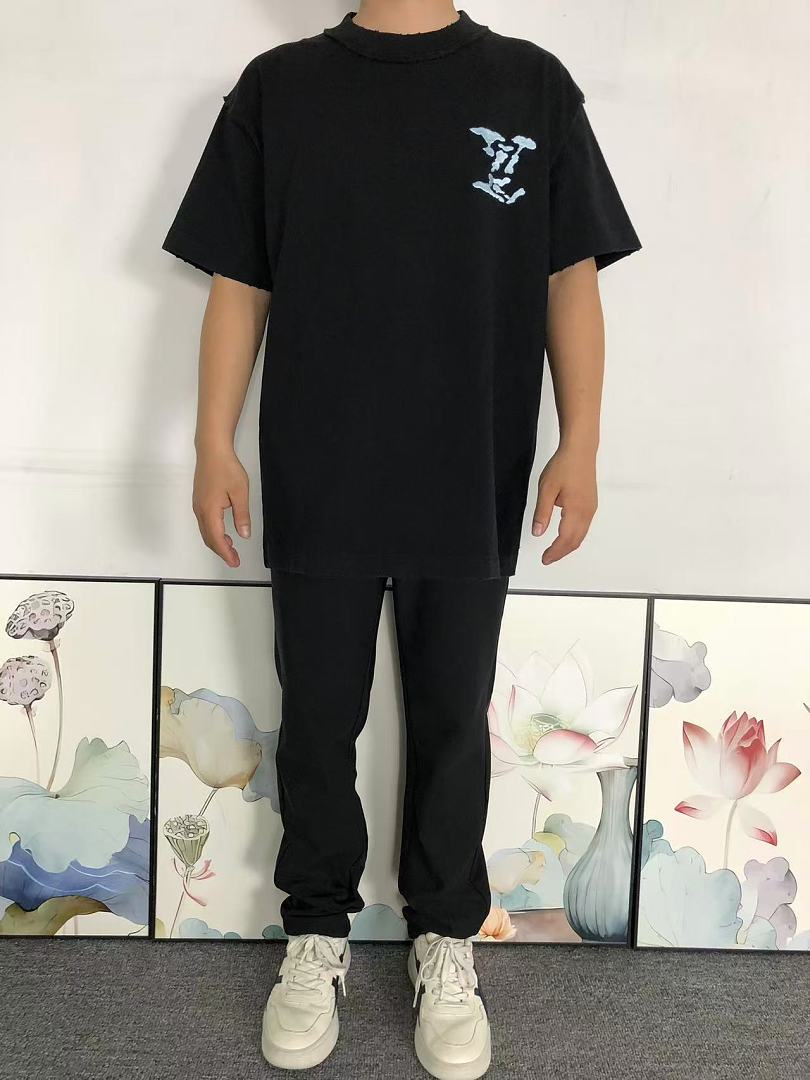 Louis Vuitton 158 L⭐ T-SHIRT 5252501147 (Im 170Cm 60Kg I Wear Size L In The Phot) - Image 3