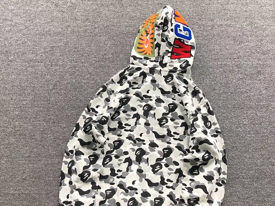 Bape 298 BAPE HOODIE 312200211 (Im 170Cm 57Kg I Wear sizeM In The Phot) - Image 23