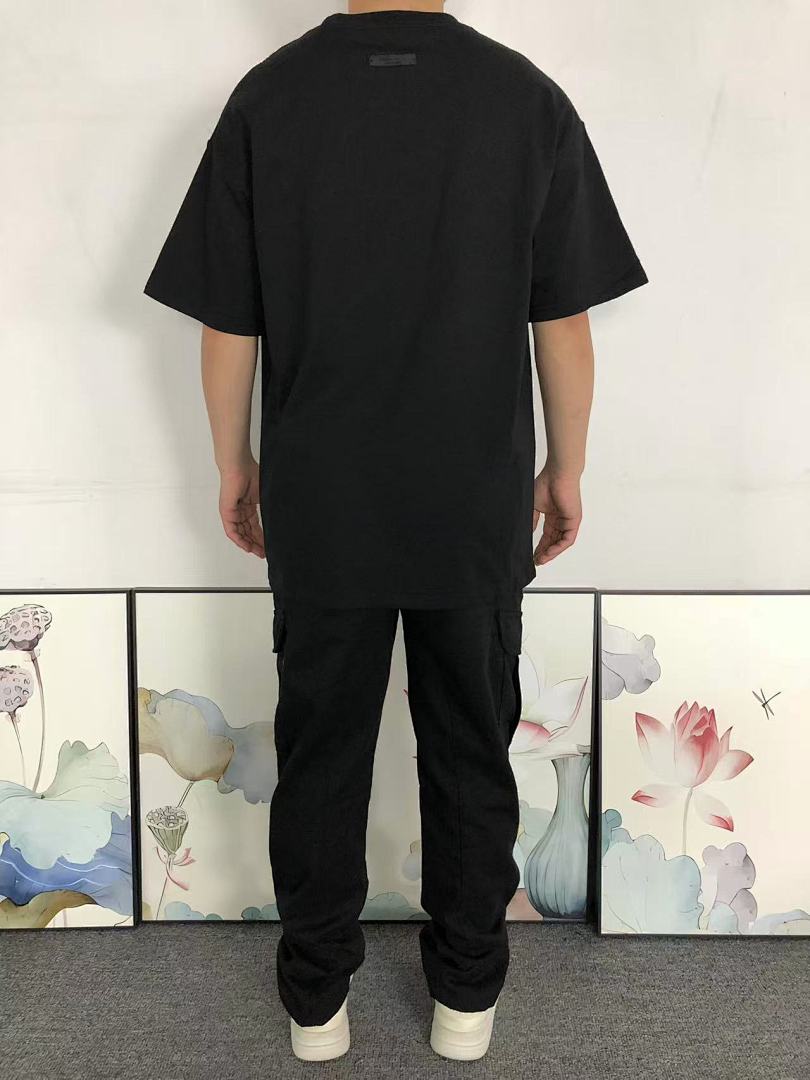 Fear of God 98 FOG T-SHIRT 4201090777 (Im 170Cm 60Kg I Wear Size M In The Phot) - Image 4