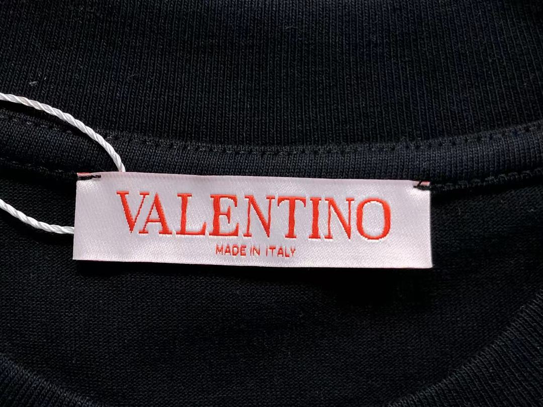 Valentino 115 VALENTINO T-SHIRT 2201220604 (Im 170Cm 60Kg I Wear Size L In The Phot) - Image 24
