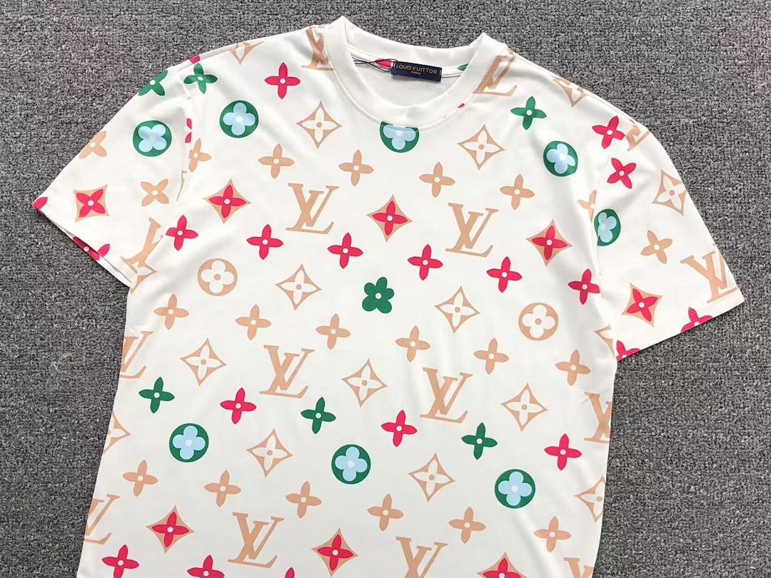 Louis Vuitton 79 L⭐ T-SHIRT 311120732 (Im 170Cm 57Kg I Wear Size M In The Phot) - Image 10