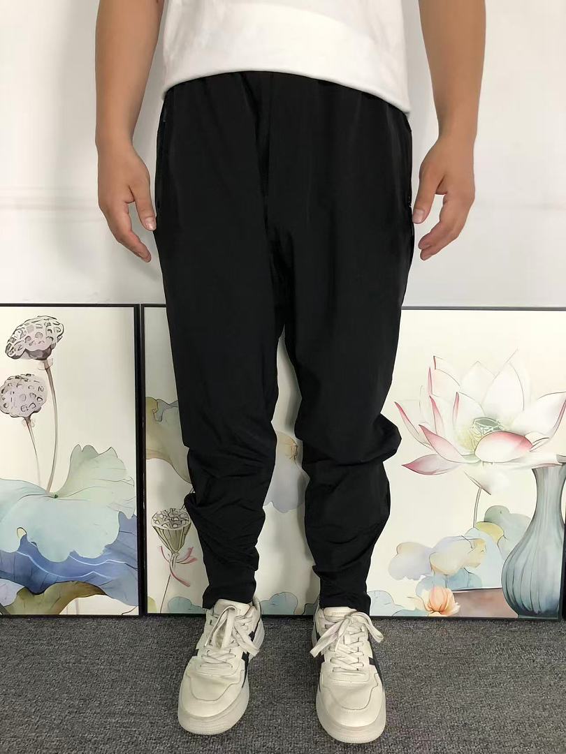 On Running 178 LULULEMON TROUSERS 2205220304 (Im 170Cm 60Kg I Wear Size XL In The Phot) - Image 3