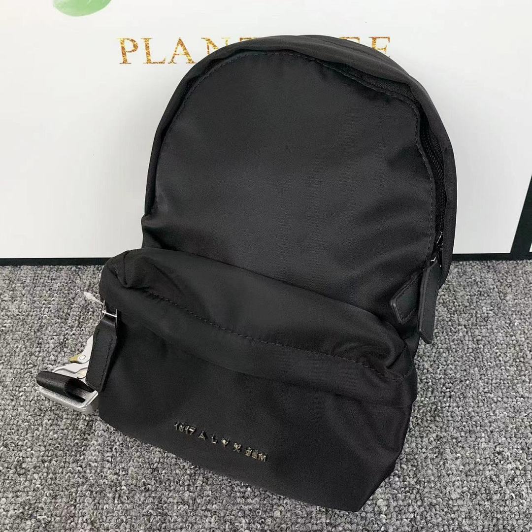 1017 Alyx 9SM 136 1017AL⭐⭐9⭐M BAG 272245 (Long 18CM* Wide 5CM* High 25CM)