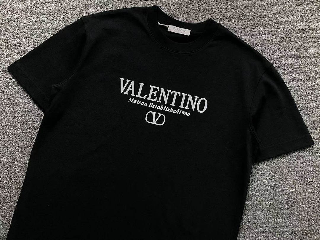 Valentino 115 VALENTINO T-SHIRT 5241605147 (Im 170Cm 60Kg I Wear Size M In The Phot) - Image 15