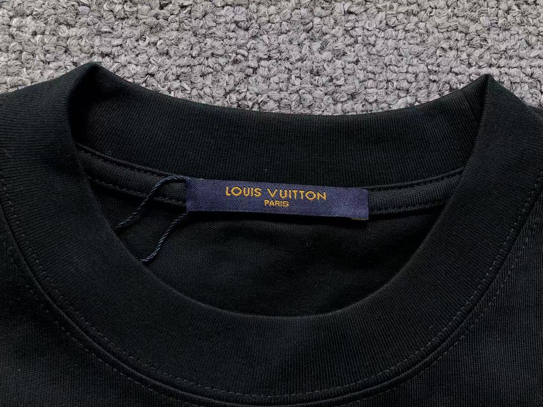 Louis Vuitton 115 L⭐ T-SHIRT 592009147 (Im 170Cm 60Kg I Wear Size M In The Phot) - Image 23