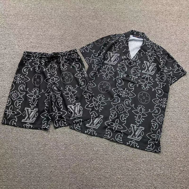 Louis Vuitton SHORTS 95 L⭐ SHIRT