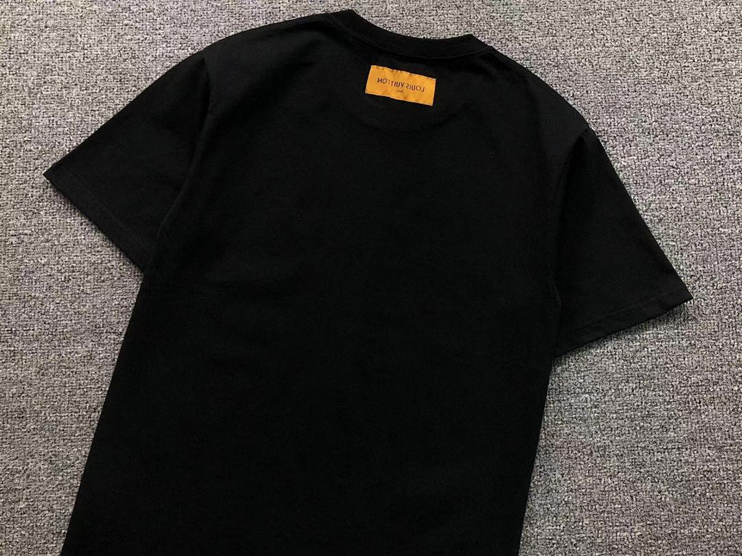 Louis Vuitton 158 L⭐ T-SHIRT 22040361001 (Im 170Cm 60Kg I Wear Size XS In The Phot) - Image 17