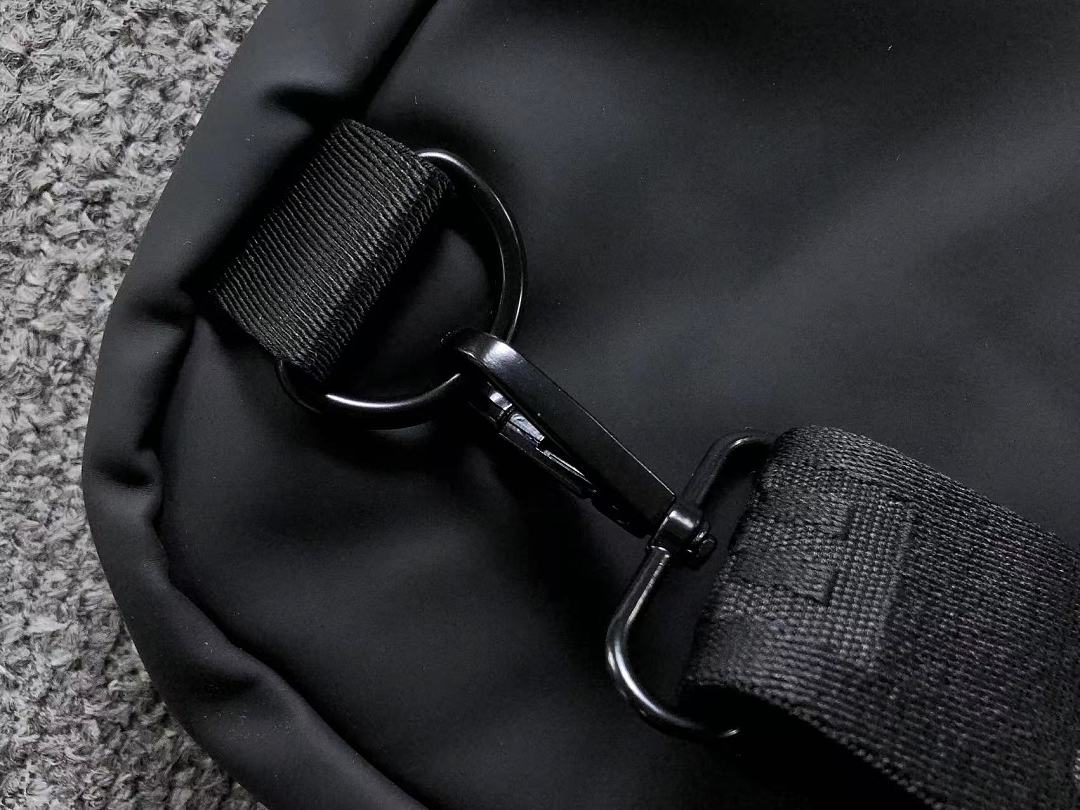 Fear of God 125 FOG BAG 4208281377 (Long 16CM* Wide 5CM* High 24CM) - Image 17