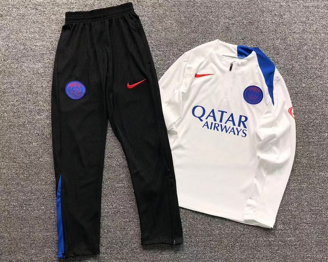 Chanel 135 FOOTBALL LONG SLEEVED TROUSERS - Image 4