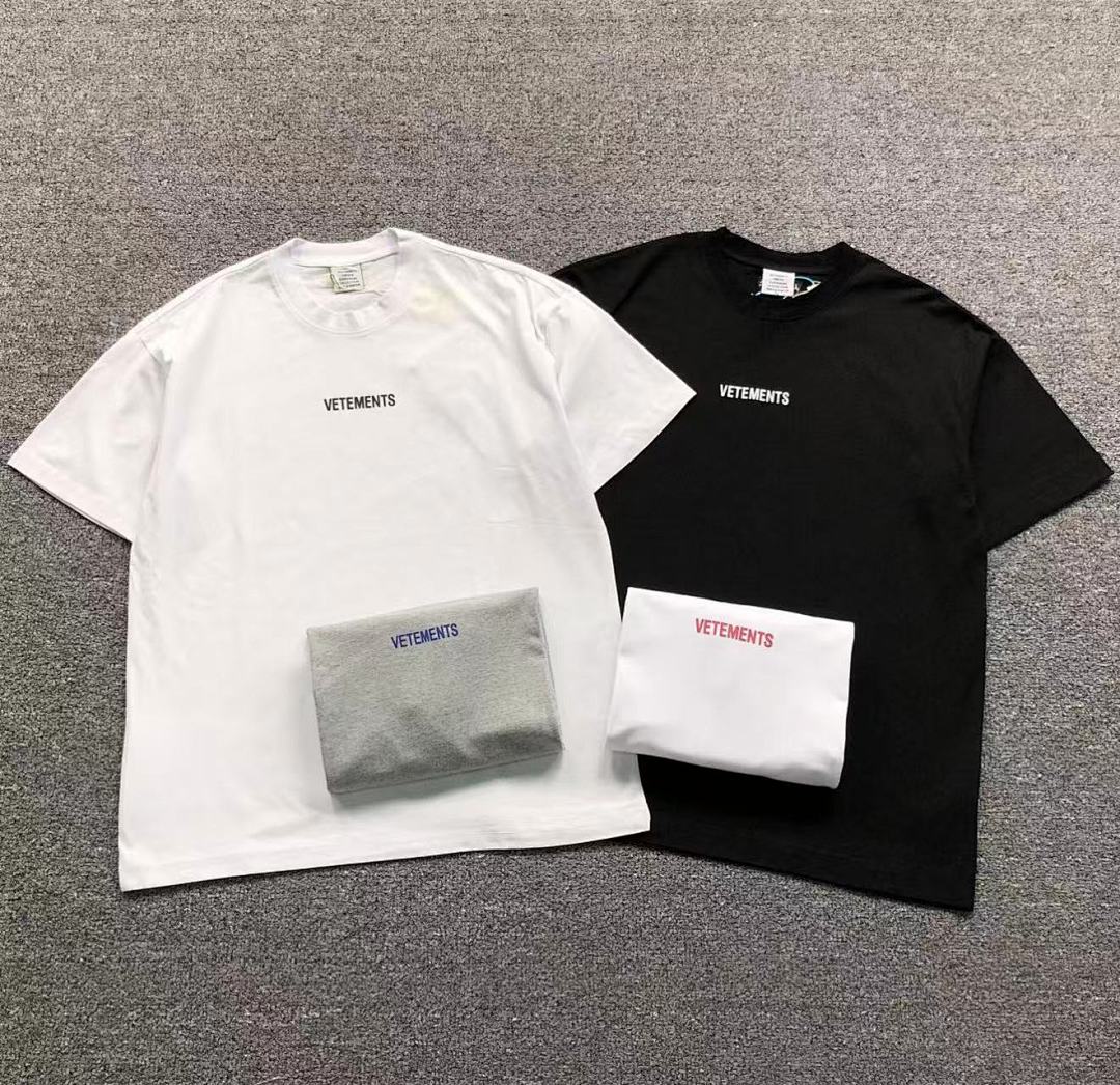 Vetements 88 VETEMENTS T-SHIRT 41091536145 (Im 170Cm 60Kg I Wear Size S In The Phot)