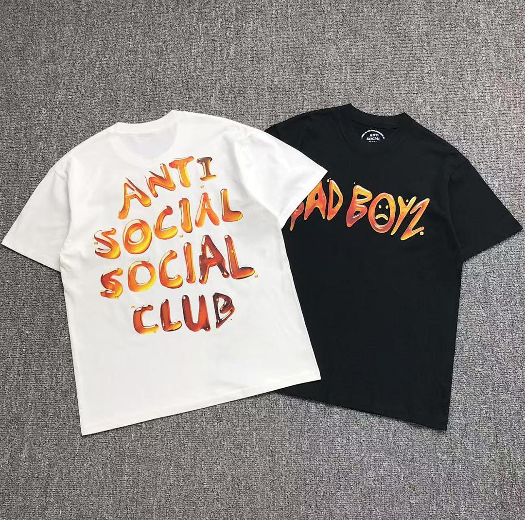 Christian Louboutin 85 ANTI SOCIAL CLUB T-SHIRT
