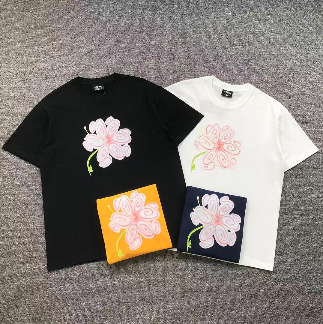 Stussy 82 STUSSY T-SHIRT 128311702 (Im 170Cm 60Kg I Wear Size L In The Phot)
