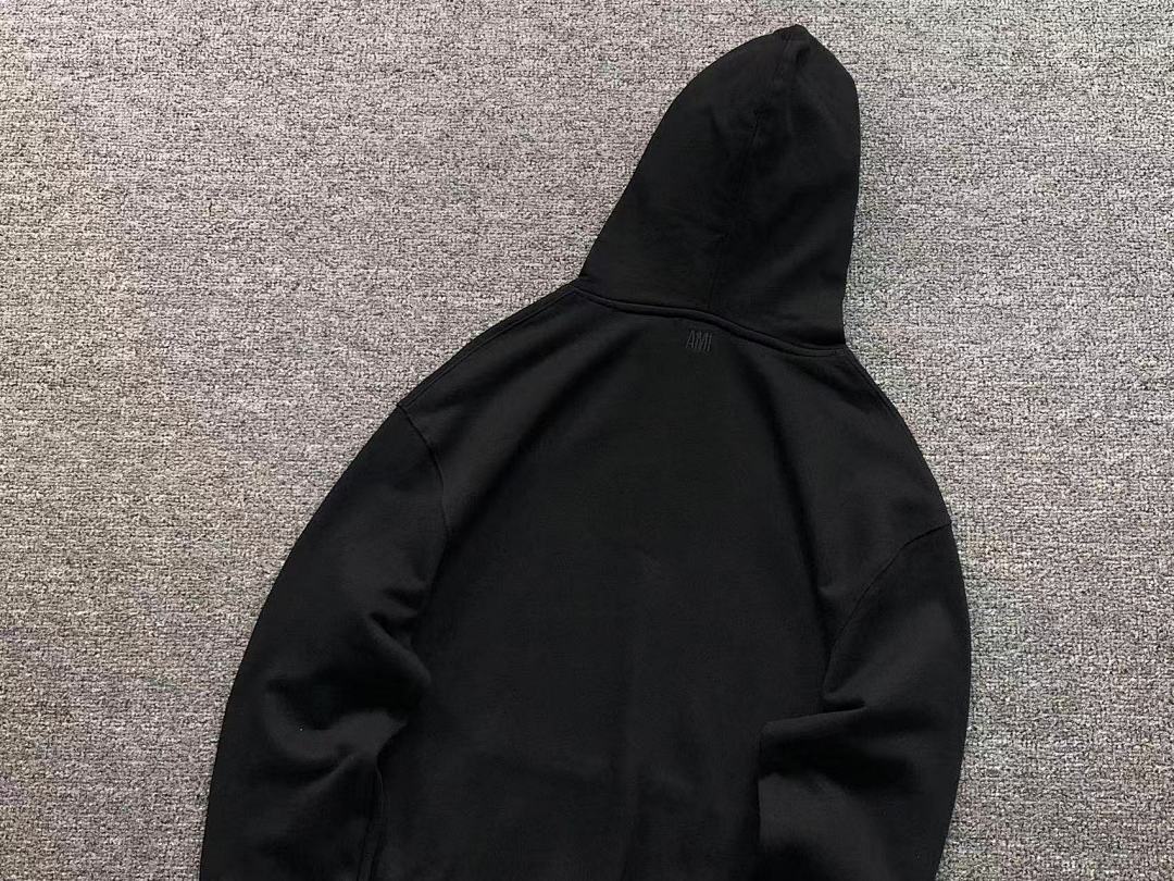 AMI 168 AMI HOODIE 3110170321 (Im 170Cm 60Kg I Wear Size M In The Phot) - Image 24
