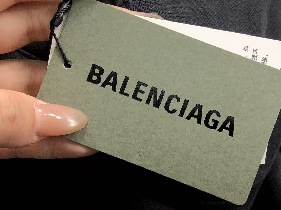 Balenciaga 258 B⭐L⭐⭐⭐IA⭐A HOODIE 31010043421 (Im 170Cm 60Kg I Wear Size M In The Phot) - Image 14