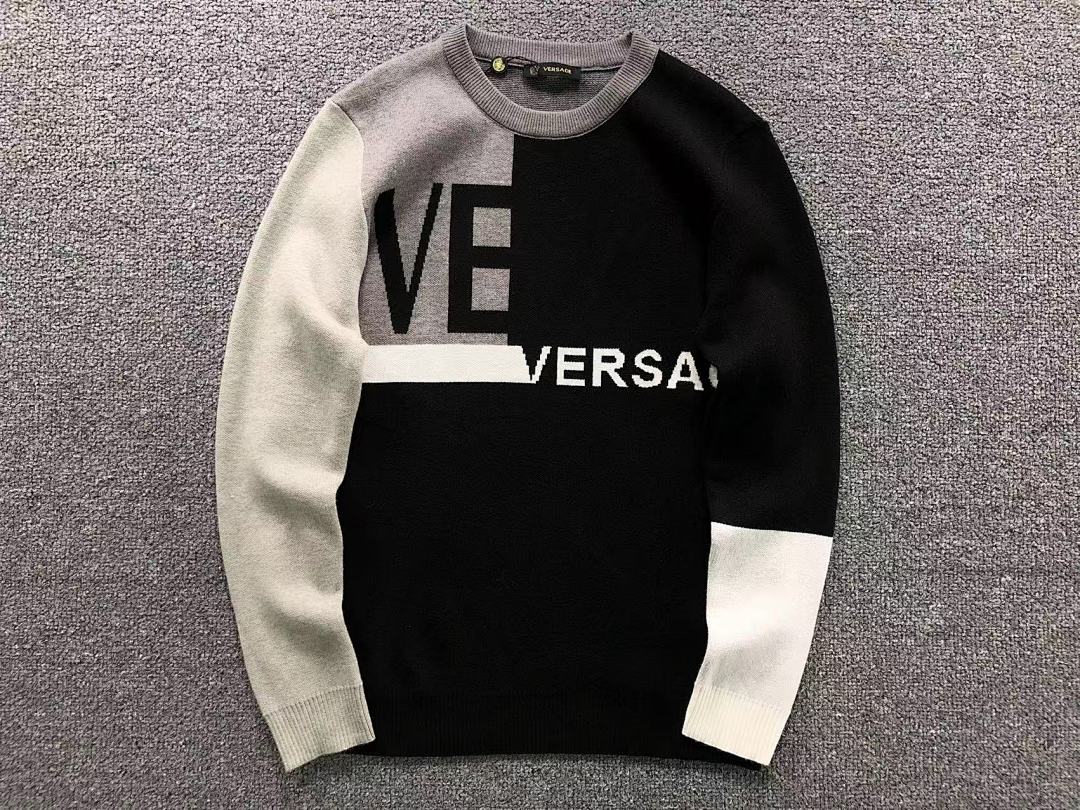 Versace 208 V⭐⭐SA⭐E SWEATER 3108131921 (Im 170Cm 60Kg I Wear Size L In The Phot) - Image 5