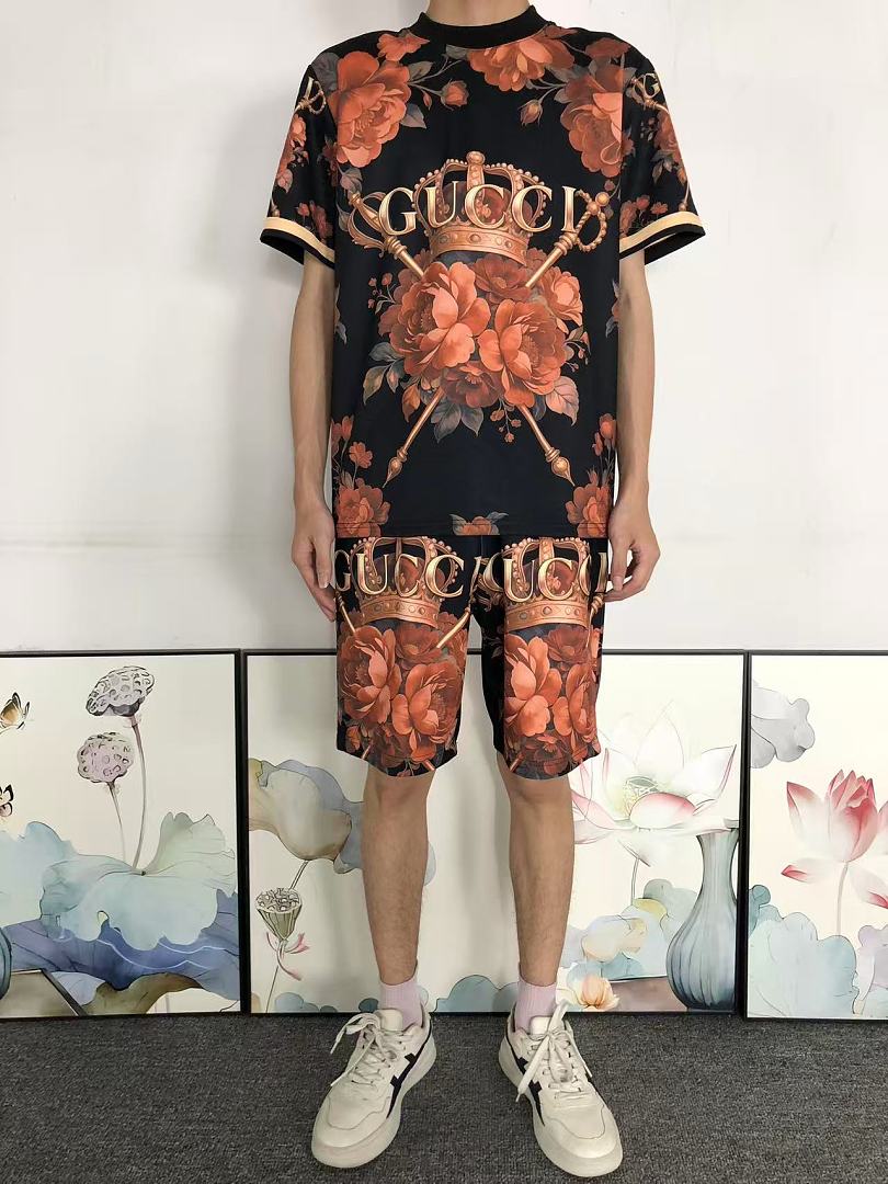 Gucci SHORTS175 G⭐C⭐I T-SHIRT SHORTS 22050512125 (Im 170Cm 60Kg I Wear Size S In The Phot) - Image 4
