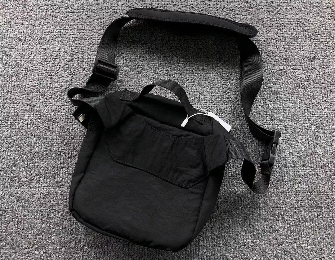 C.P. Company 135 CP BAG 3103161429 (Long 23CM* Wide 8CM*20CM) - Image 14