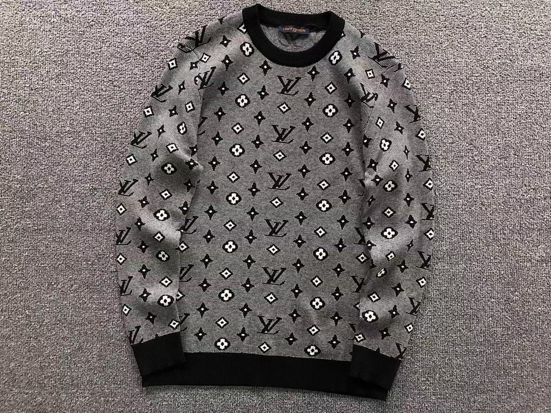 Louis Vuitton 208 L⭐ SWEATER 3108133321 (Im 170Cm 60Kg I Wear Size XL In The Phot) - Image 5