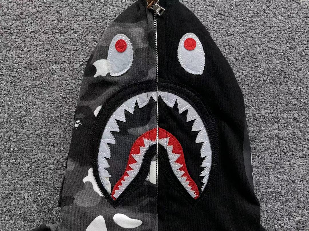 Bape 215 BAPE HOODIE 3203210417 (Im 170Cm 60Kg I Wear Size S In The Phot) - Image 17