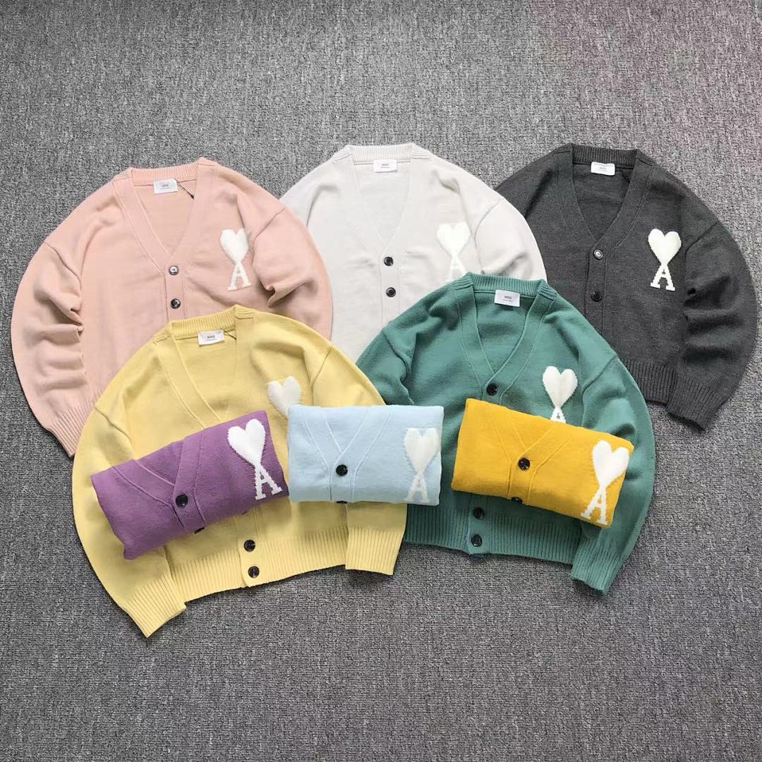 AMI 228 AMI SWEATER 4121531001 (Im 170Cm 57Kg I Wear Size S In The Phot)
