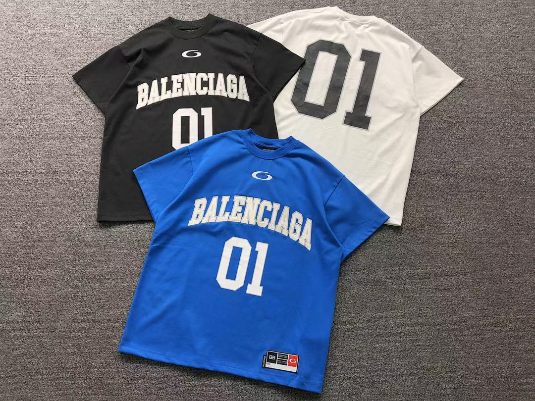 Balenciaga 138 B⭐L⭐⭐⭐IA⭐A T-SHIRT 413290377 (Im 170Cm 60Kg I Wear Size S In The Phot) - Image 5