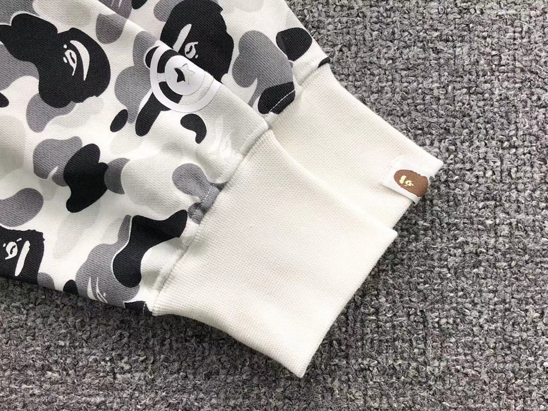 Bape 298 BAPE HOODIE 312200211 (Im 170Cm 57Kg I Wear sizeM In The Phot) - Image 26