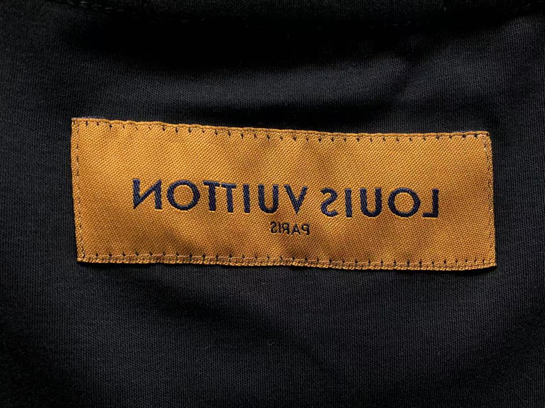 Louis Vuitton 115 L⭐ T-SHIRT 2203183604 (Im 170Cm 60Kg I Wear Size L In The Phot) - Image 18