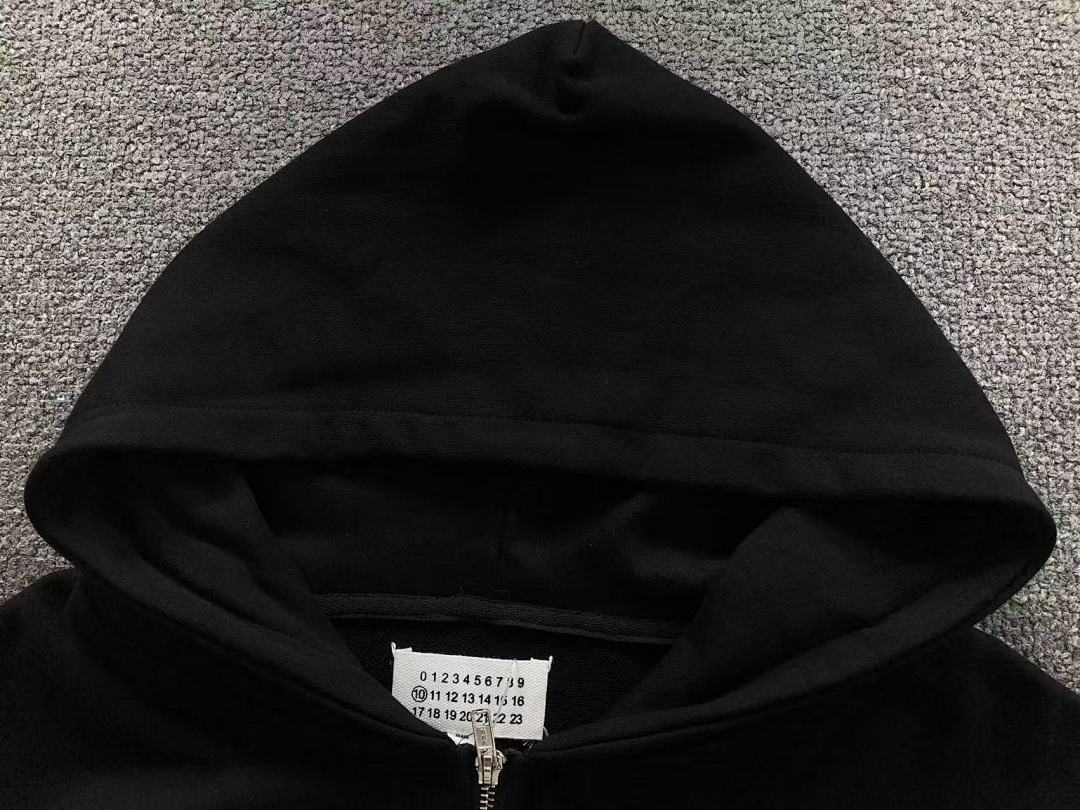On Running 158 MAISON MARGIELA HOODIE 58261186 (Im 170Cm 60Kg I Wear Size 46 In The Phot) - Image 14