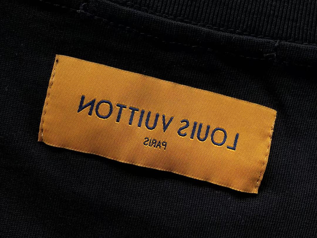 Louis Vuitton 115 L⭐ T-SHIRT 1106132960 (Im 170Cm 60Kg I Wear Size S In The Phot) - Image 19