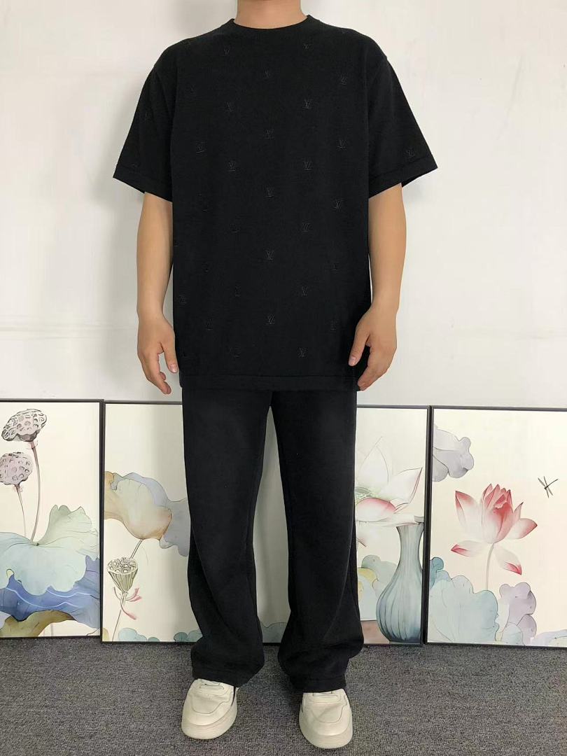Louis Vuitton 178 L⭐ T-SHIRT 2201277321 (Im 170Cm 60Kg I Wear Size S In The Phot) - Image 3