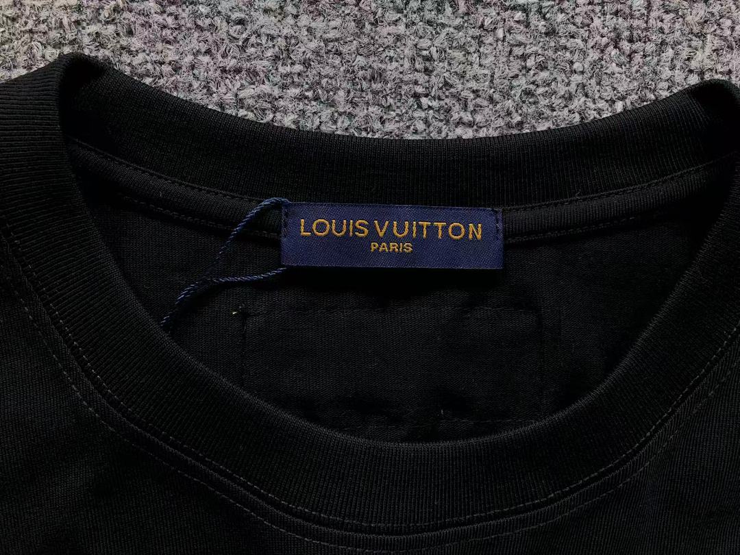 Louis Vuitton 158 L⭐ T-SHIRT 22040361001 (Im 170Cm 60Kg I Wear Size XS In The Phot) - Image 20