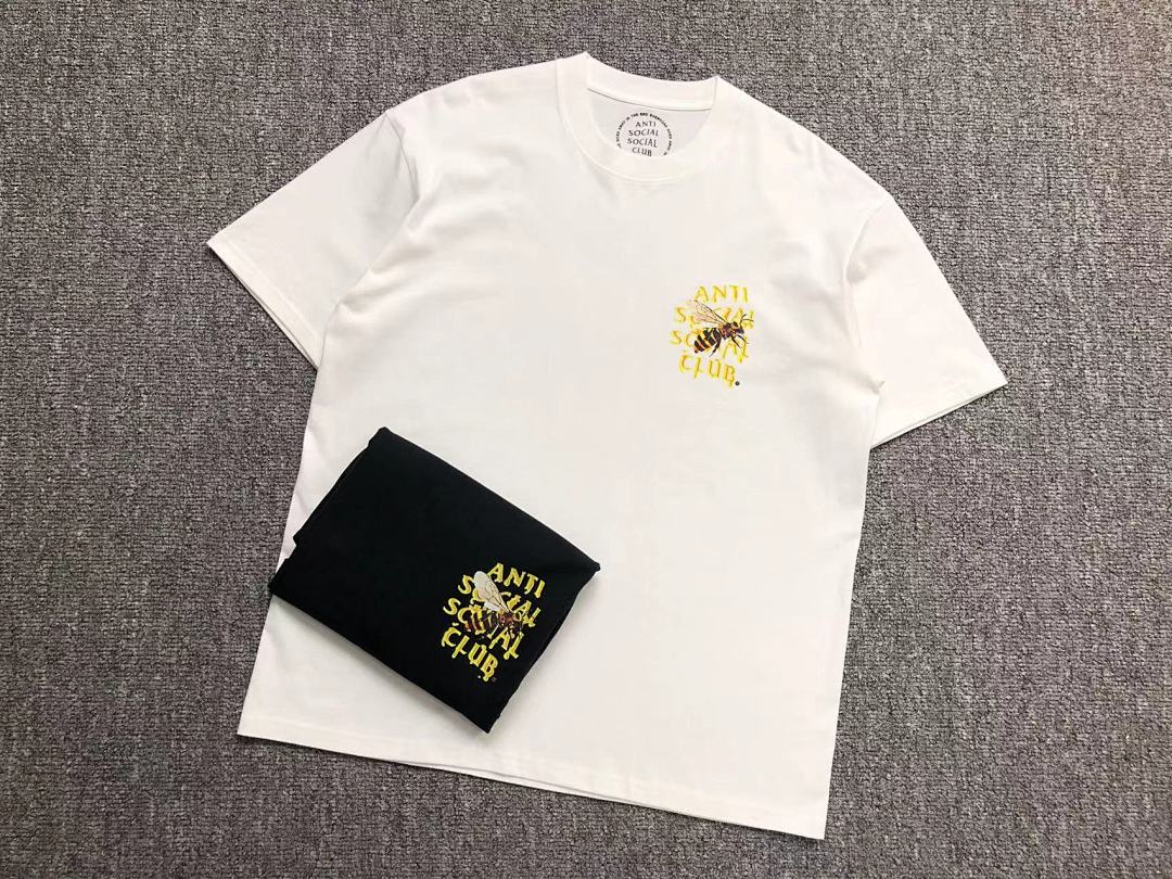 Christian Louboutin 79 ANTI SOCIAL CLUB T-SHIRT - Image 5