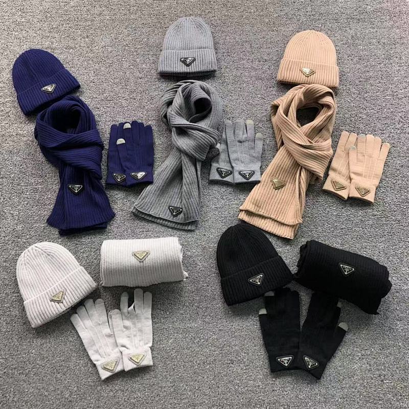 Prada 118 P⭐A⭐A HAT SCARF, photo 1