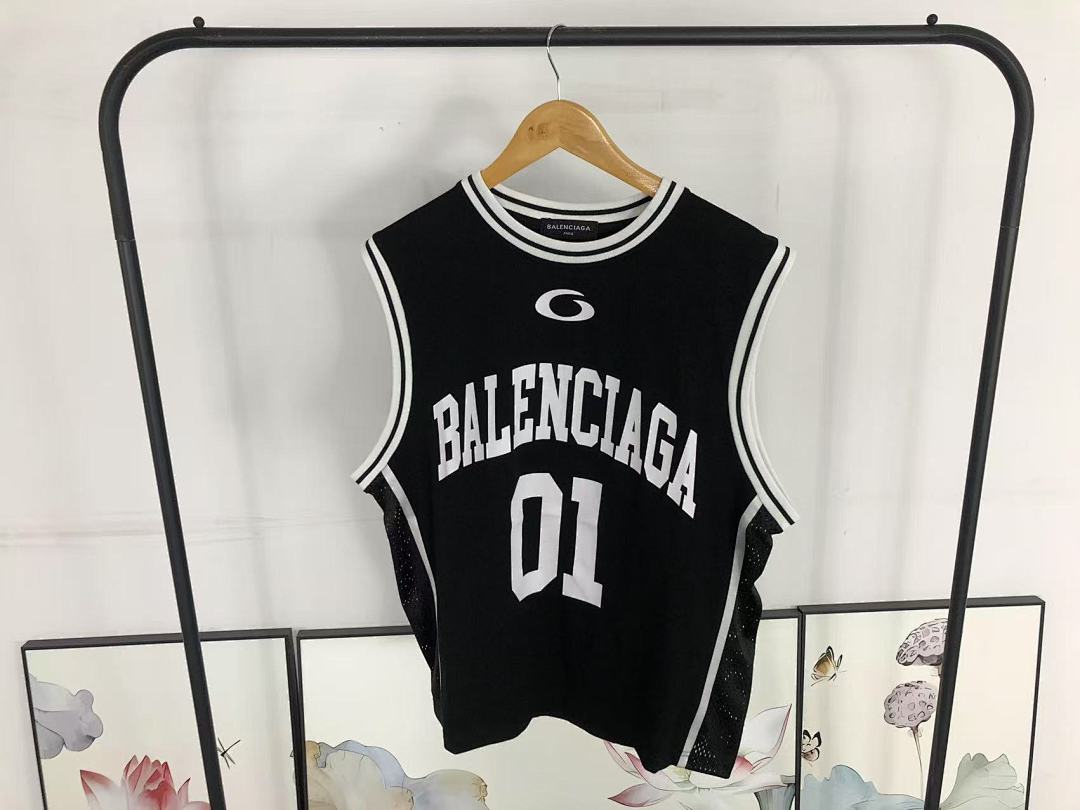 Balenciaga 115 B⭐L⭐⭐⭐IA⭐A VEST 2161602001 (Im 170Cm 60Kg I Wear Size M In The Phot) - Image 22