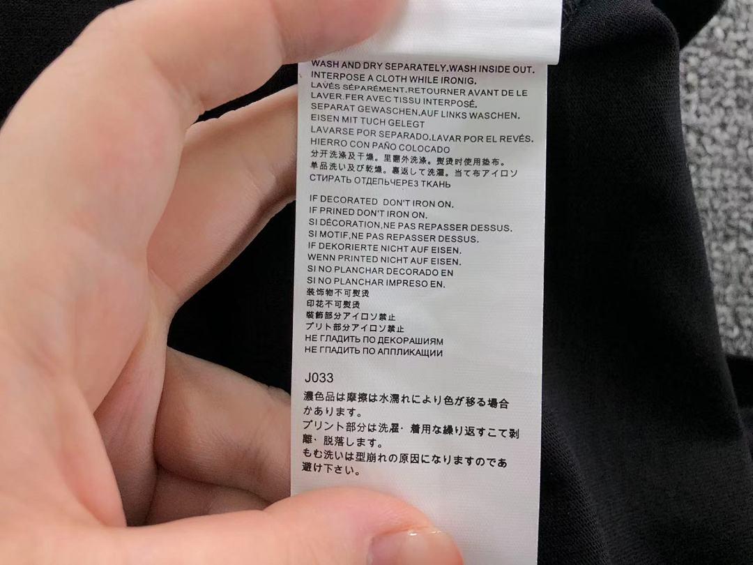 On Running 85 MAISON MARGIELA T-SHIRT 4107051886 (Im 170Cm 60Kg I Wear Size 46 In The Phot) - Image 25
