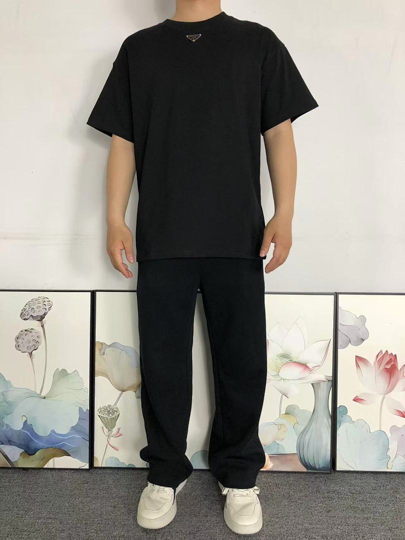 Prada 138 P⭐A⭐A T-SHIRT 22032010001 (Im 170Cm 60Kg I Wear Size S In The Phot) - Image 3