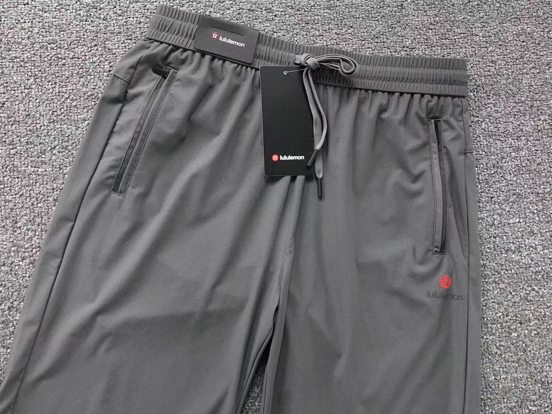 On Running 95 LULULEMON SHORTS 3103111203 (Im 170Cm 60Kg I Wear Size XL In The Phot) - Image 12
