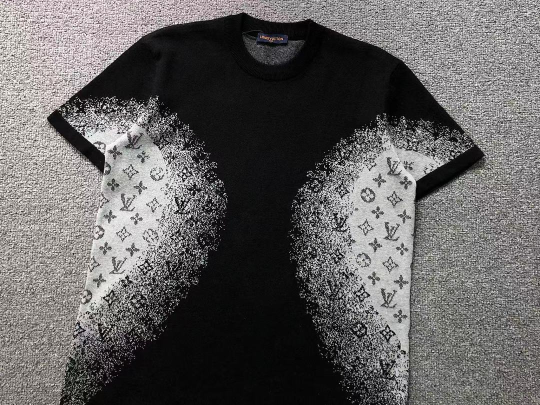 Louis Vuitton 195 L⭐ T-SHIRT 22060110125 (Im 170Cm 60Kg I Wear Size M In The Phot) - Image 11