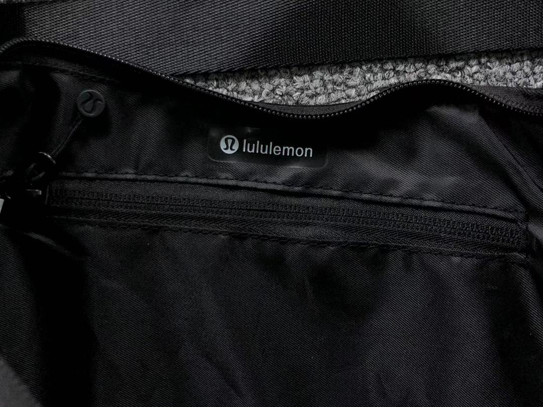 On Running 85 LULULEMON BAG 1108220566 (Long 37CM* Wide 9CM* High 26CM) - Image 12