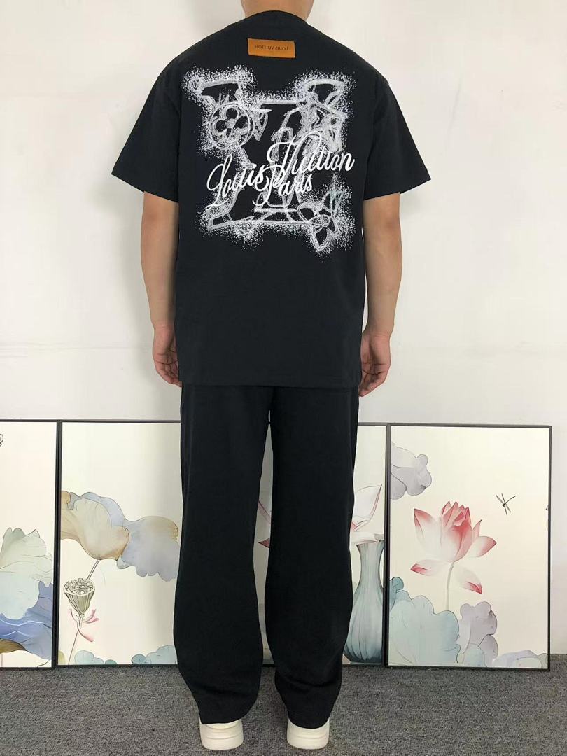 Louis Vuitton 128 L⭐ T-SHIRT 3111110321 (Im 170Cm 60Kg I Wear Size S In The Phot) - Image 4